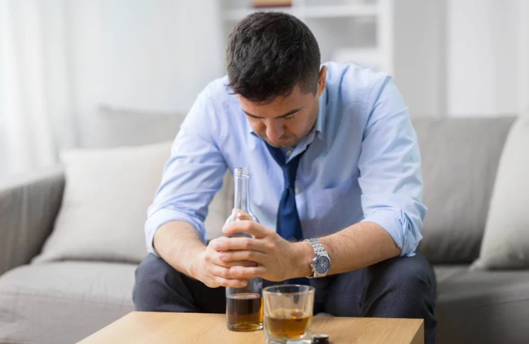 Alcohol implants UK and the most common myths about treatment