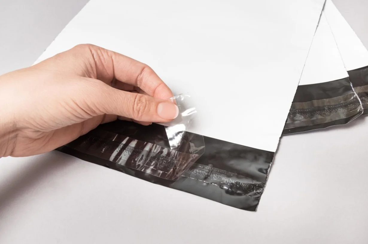 What to Look for in Co-extruded Shipping Bags